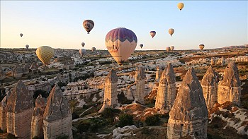 Cappadocia - Nơi bay khinh khí cầu đẹp nhất thế giới